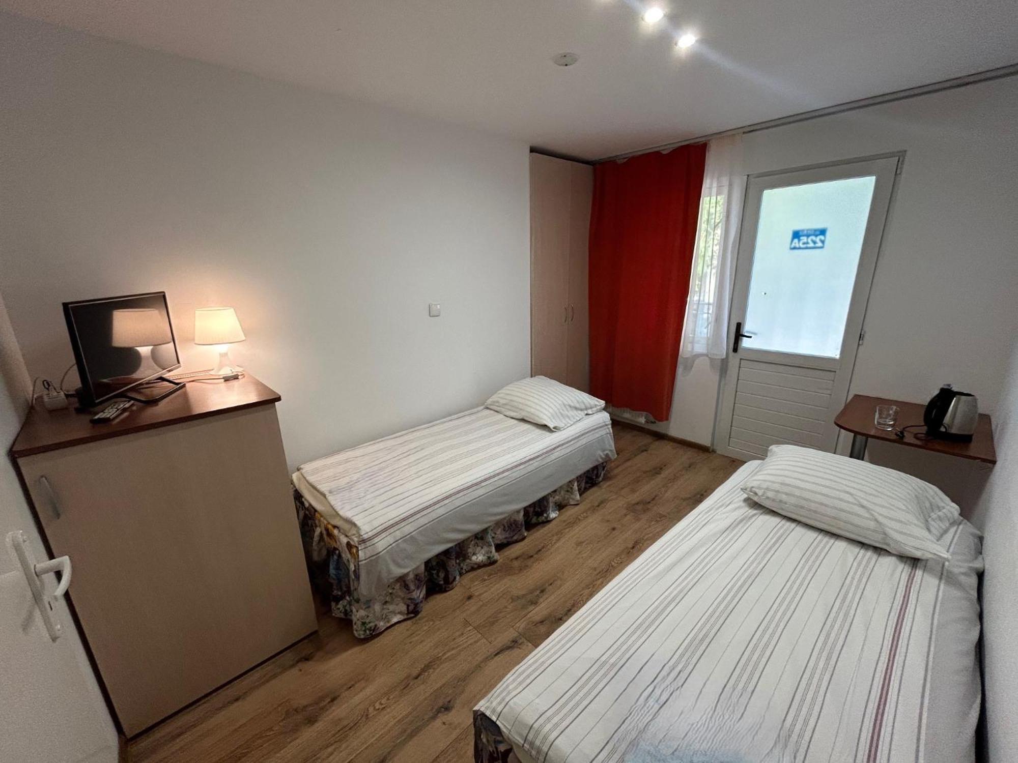 Stilo Hotel 米兹多洛杰 外观 照片